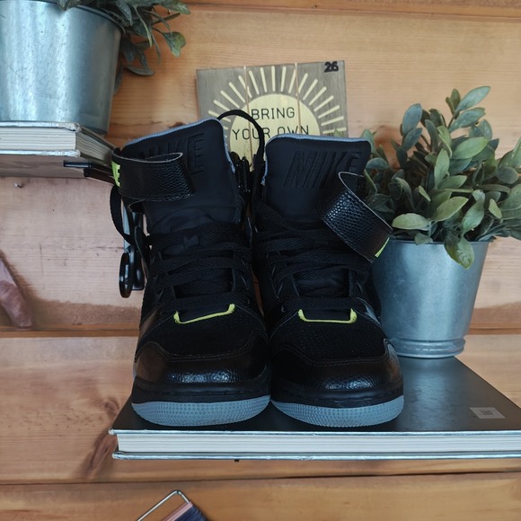 Air Revolution Sky Hi Hidden Wedge Sneakers Black Volt 599410-012 Women's US 6 - Picture 4 of 6